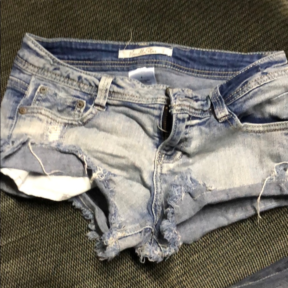 Vanilla star short